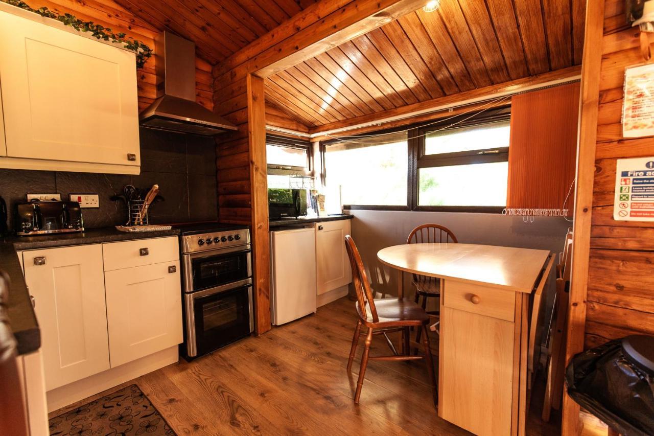 Stunning Log Cabin With Garden In Snowdonia - Hosted By Seren Short Stays Trawsfynydd المظهر الخارجي الصورة
