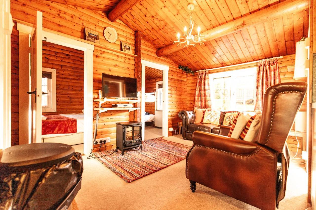 Stunning Log Cabin With Garden In Snowdonia - Hosted By Seren Short Stays Trawsfynydd المظهر الخارجي الصورة